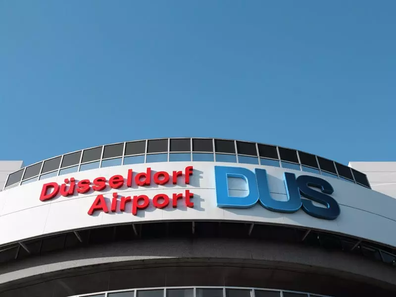 flughafen düsseldorf terminal ankunft