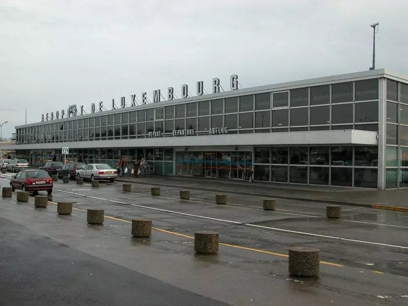 abflug flughafen luxemburg