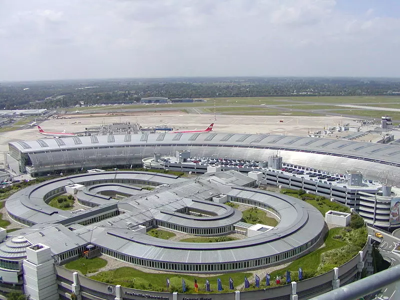airport thessaloniki abflug