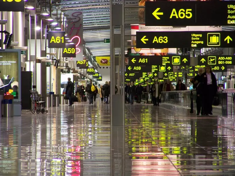 airport köln ankunft
